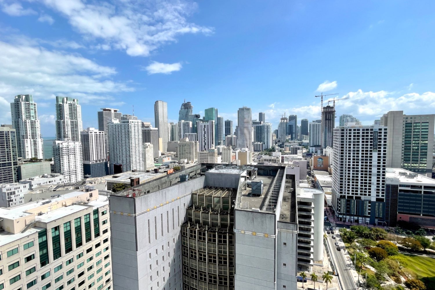 Miami: The City of the 20's - KREATEUR Miami crystal education guide