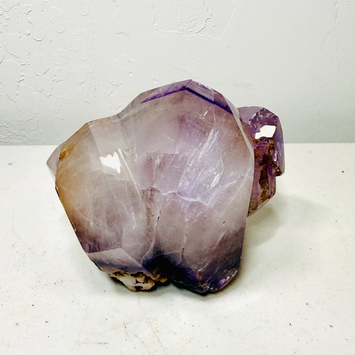 Améthyste compacte non chauffée, forme libre – Violet bicolore | 1,36 kg
