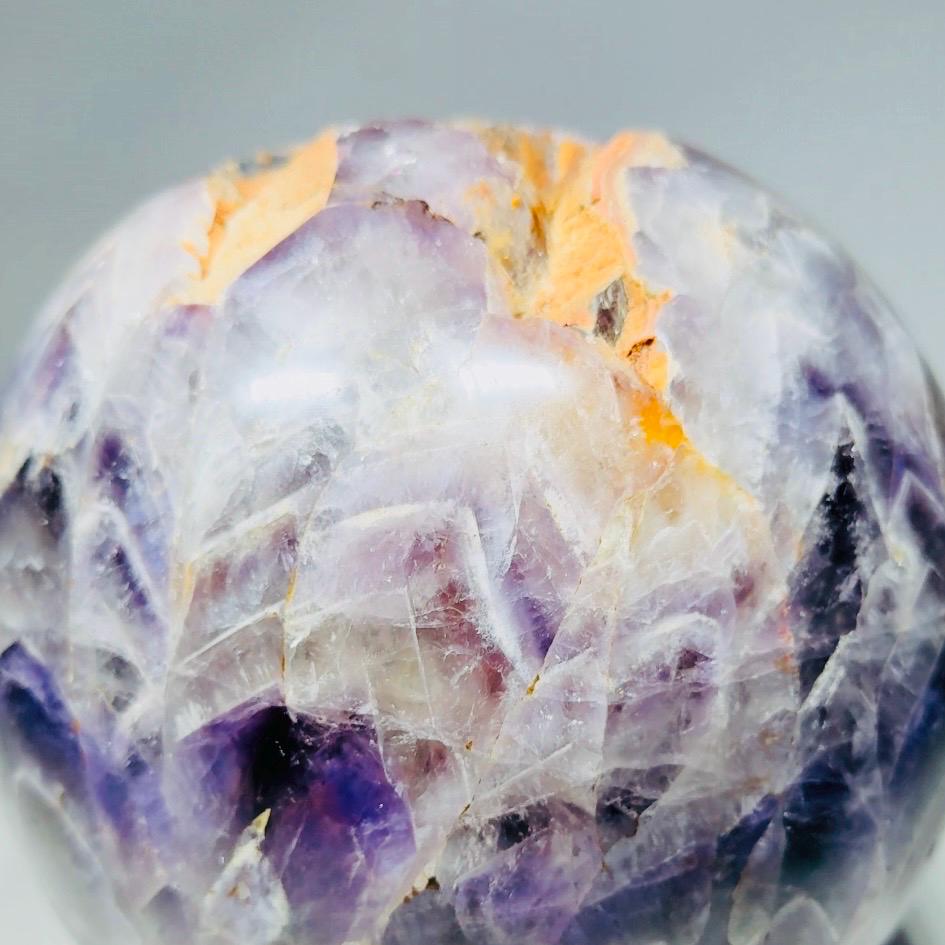 One-of-a-Kind Chevron Amethyst Sphere with Cavity — 6.5 in, 18 lb — média du produit 3