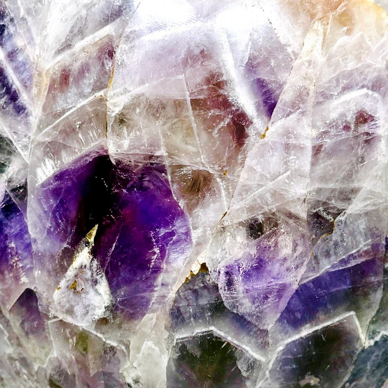 One-of-a-Kind Chevron Amethyst Sphere with Cavity — 6.5 in, 18 lb — média du produit 4