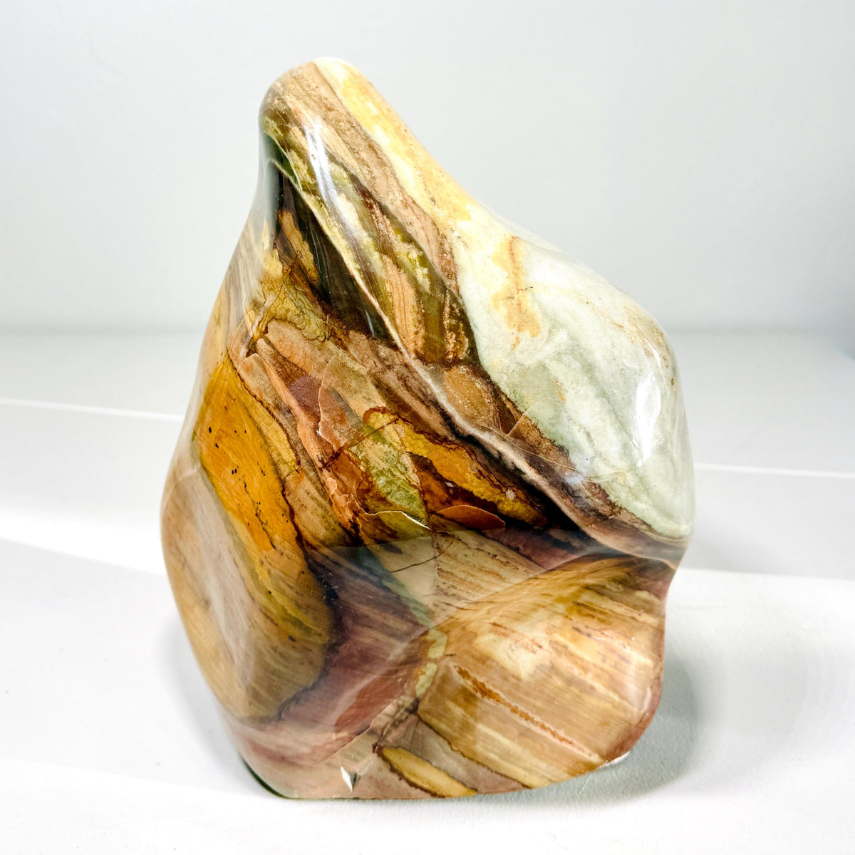 Large Polychrome Jasper Freeform with Earth-Tone Banding (34.7 lb) — contenido multimedia del producto 1