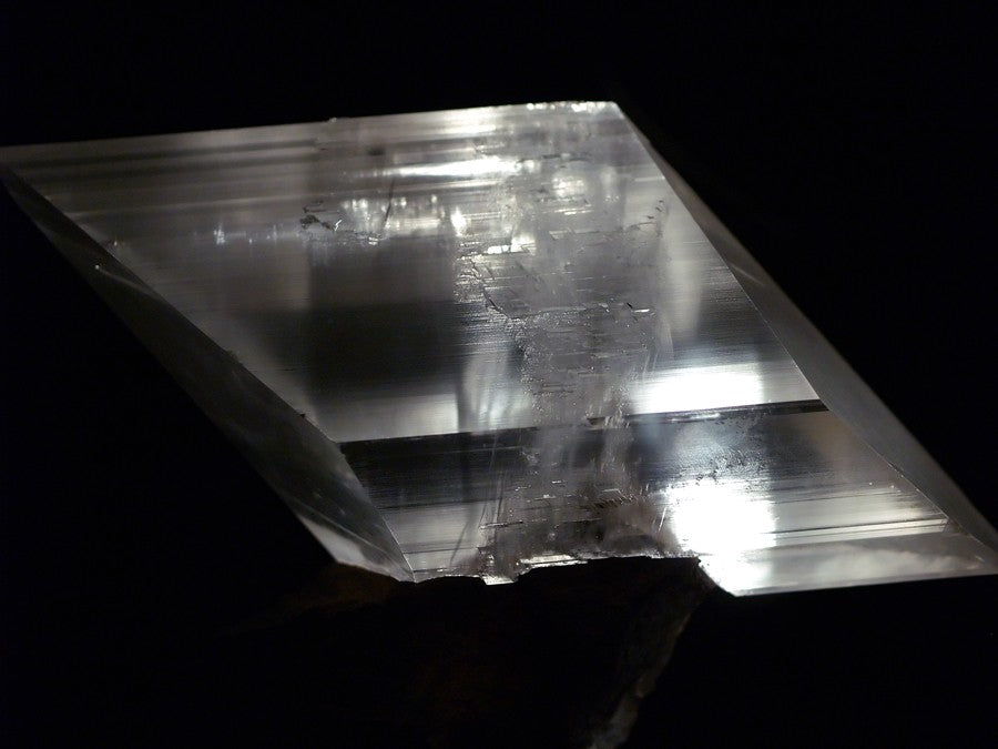 Gypsum real specimen reference photograph