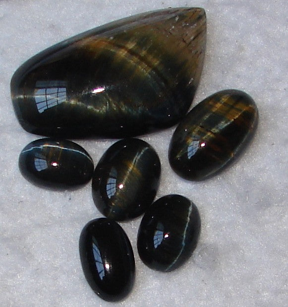 Hawks Eye real specimen reference photograph