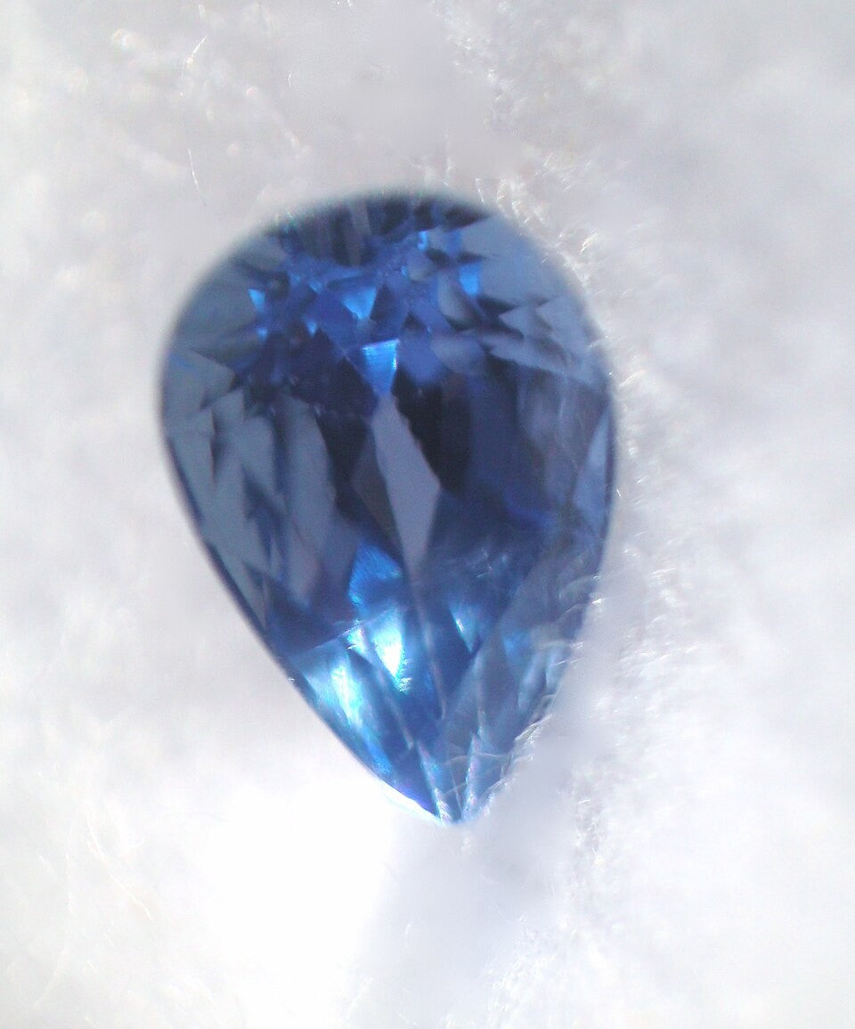 Sapphire real specimen reference photograph