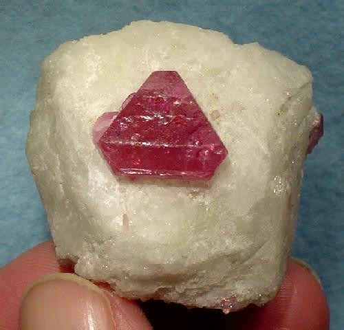 Spinel real specimen reference photograph