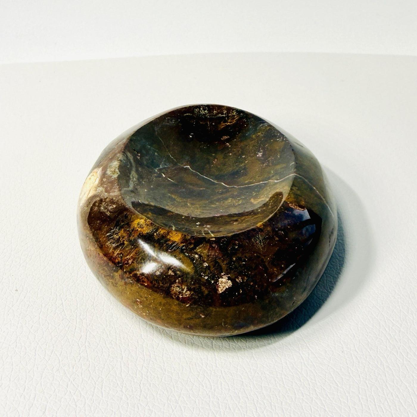 One-of-a-Kind Chocolate Brown Jasper Trinket Dish — 4.5 in, 1 lb — contenido multimedia del producto 5