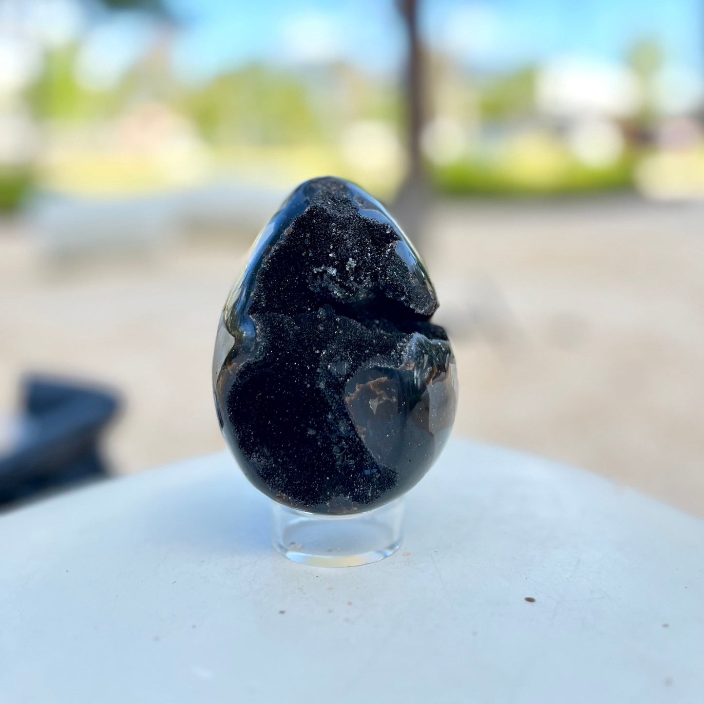 Egg - Shaped Septarian Dragon Egg Geode - A Geological Marvel - KREATEUR MIAMI