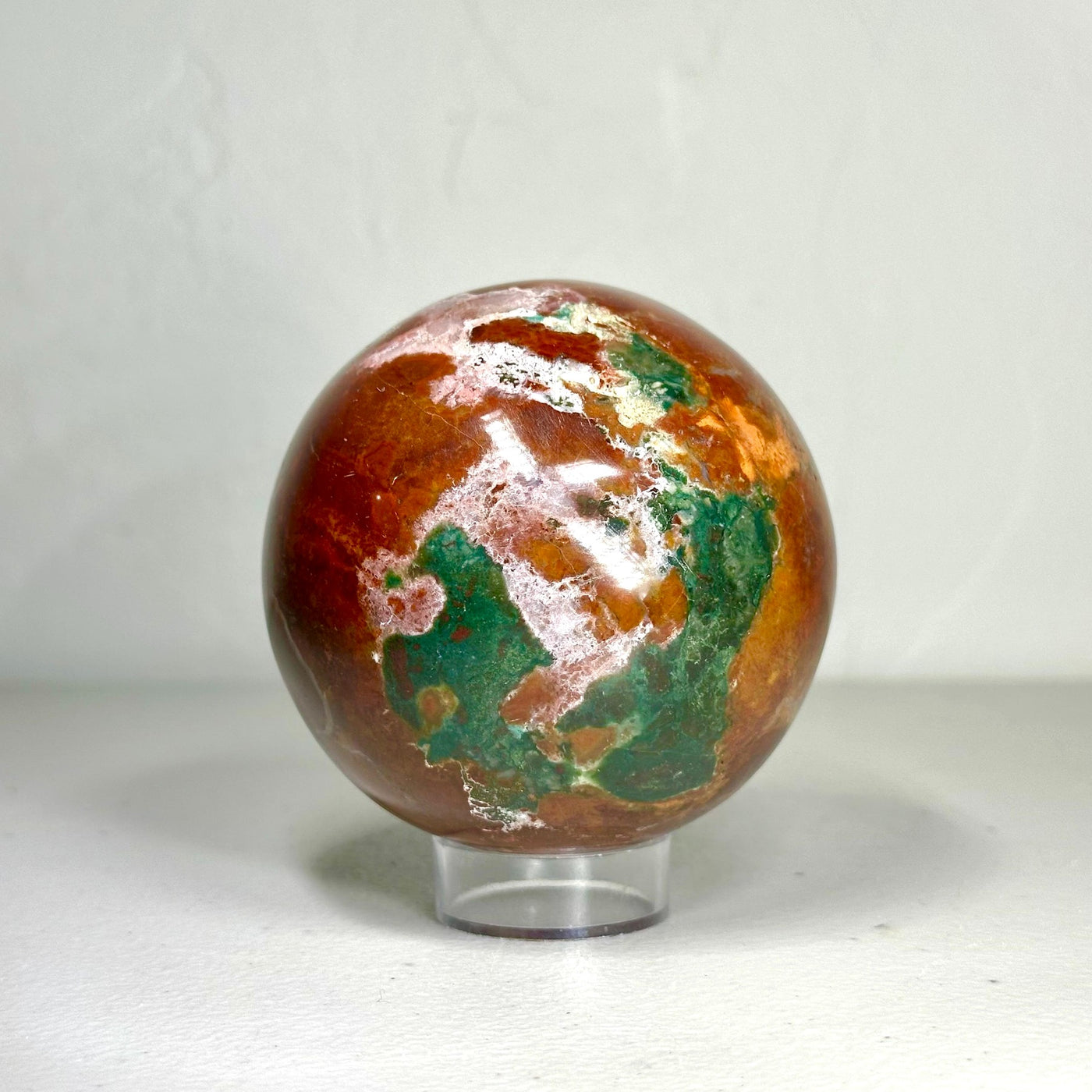 One-of-a-Kind Sunset Jasper Orb with Green Inclusions (3 in, 1.4 lb) — média du produit 1