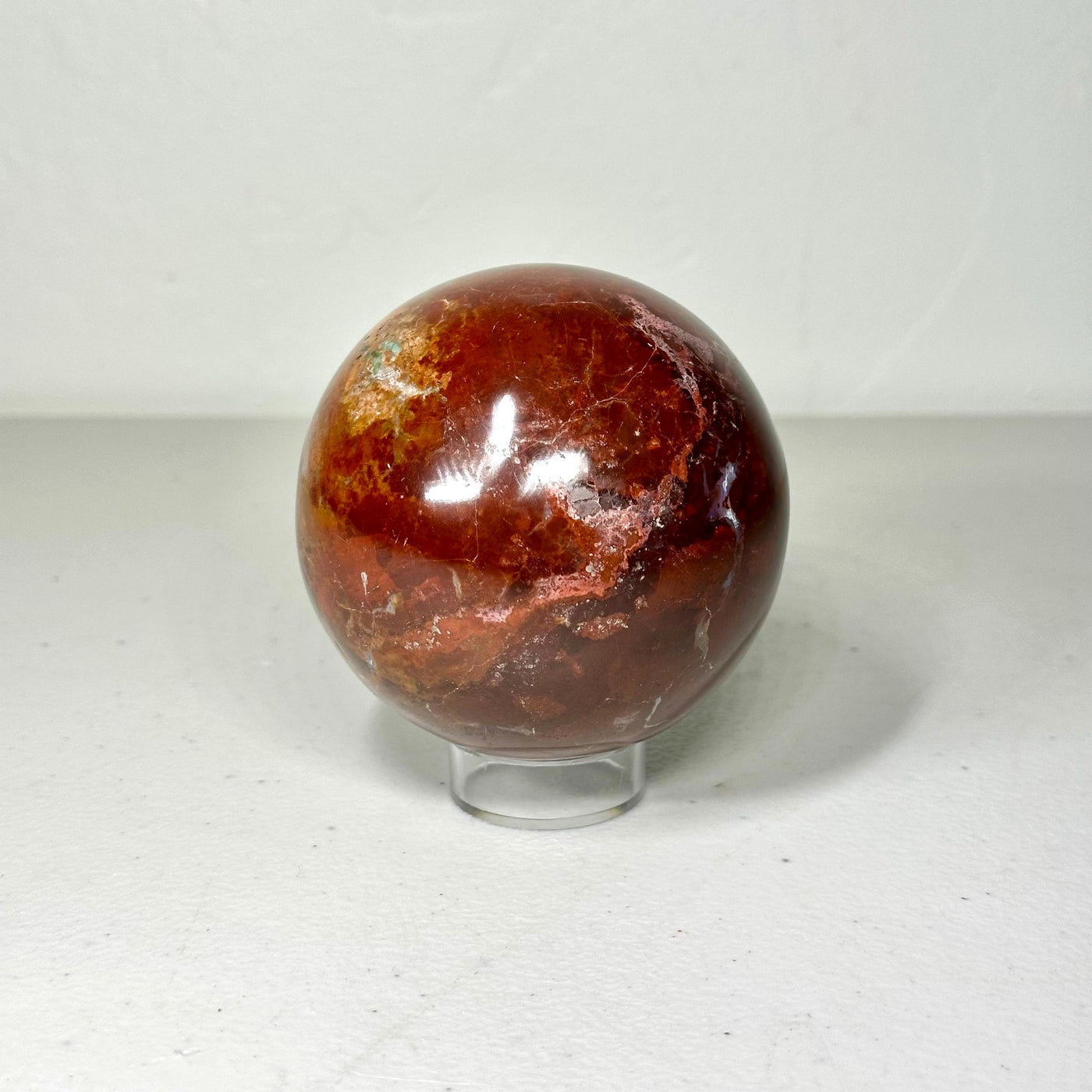 One-of-a-Kind Sunset Jasper Orb with Green Inclusions (3 in, 1.4 lb) — média du produit 4
