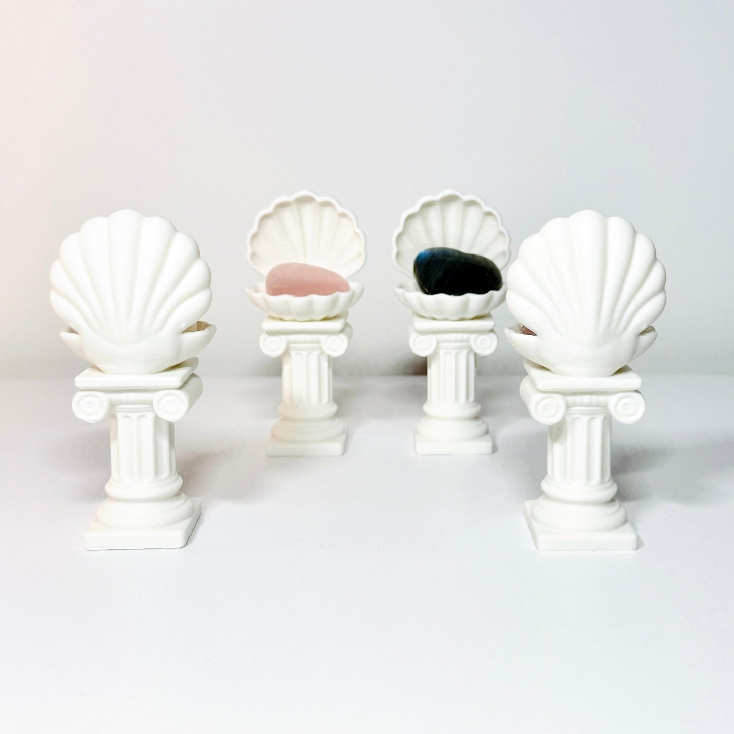 Roman Column Clam Shell Crystal Holder – White Stone - Like Marble Pedestal Display by KREATEUR Studio (Beta) - KREATEUR MIAMI