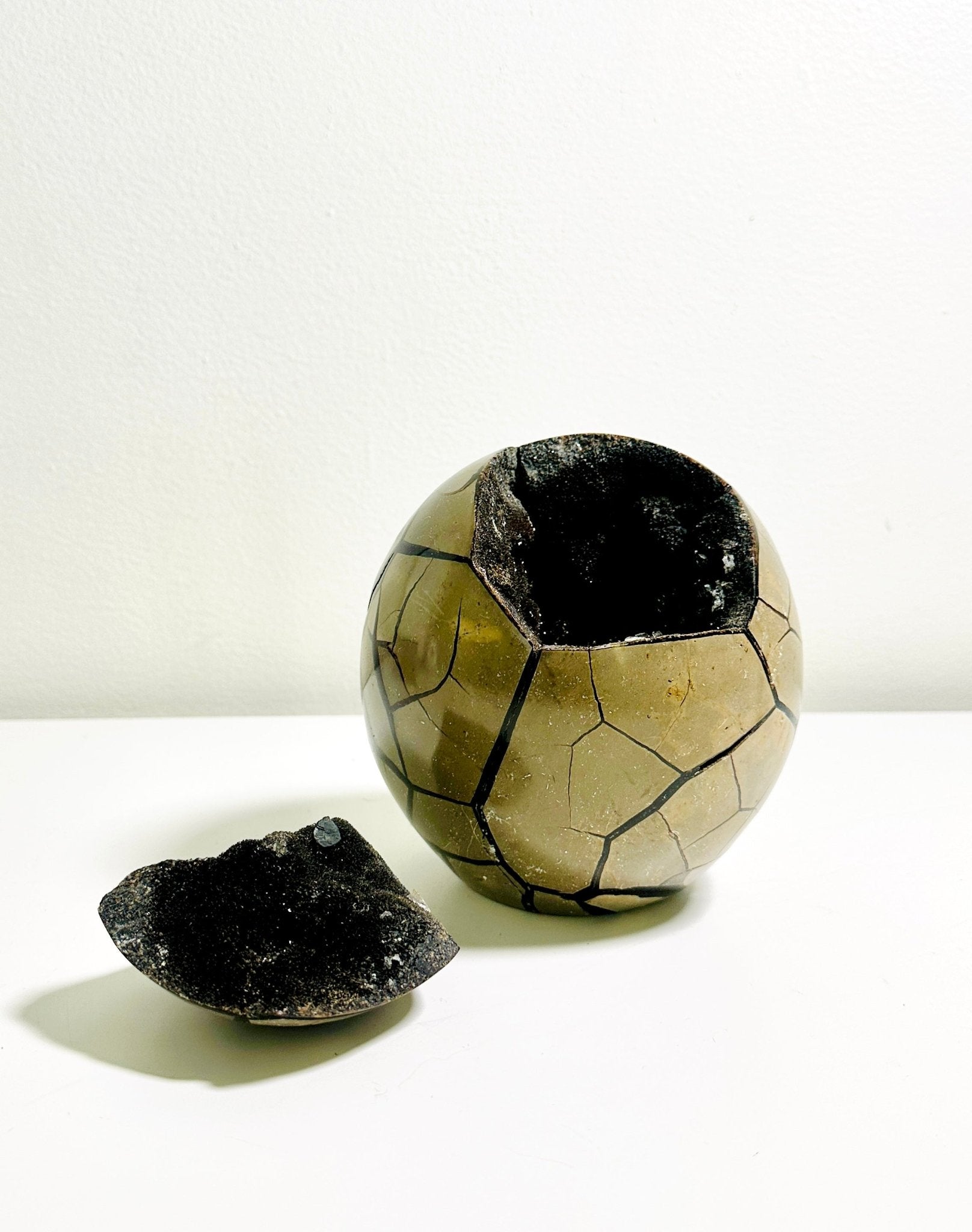 Septarian Round Freeform Geode - Earth’s Hidden Treasure - KREATEUR MIAMI