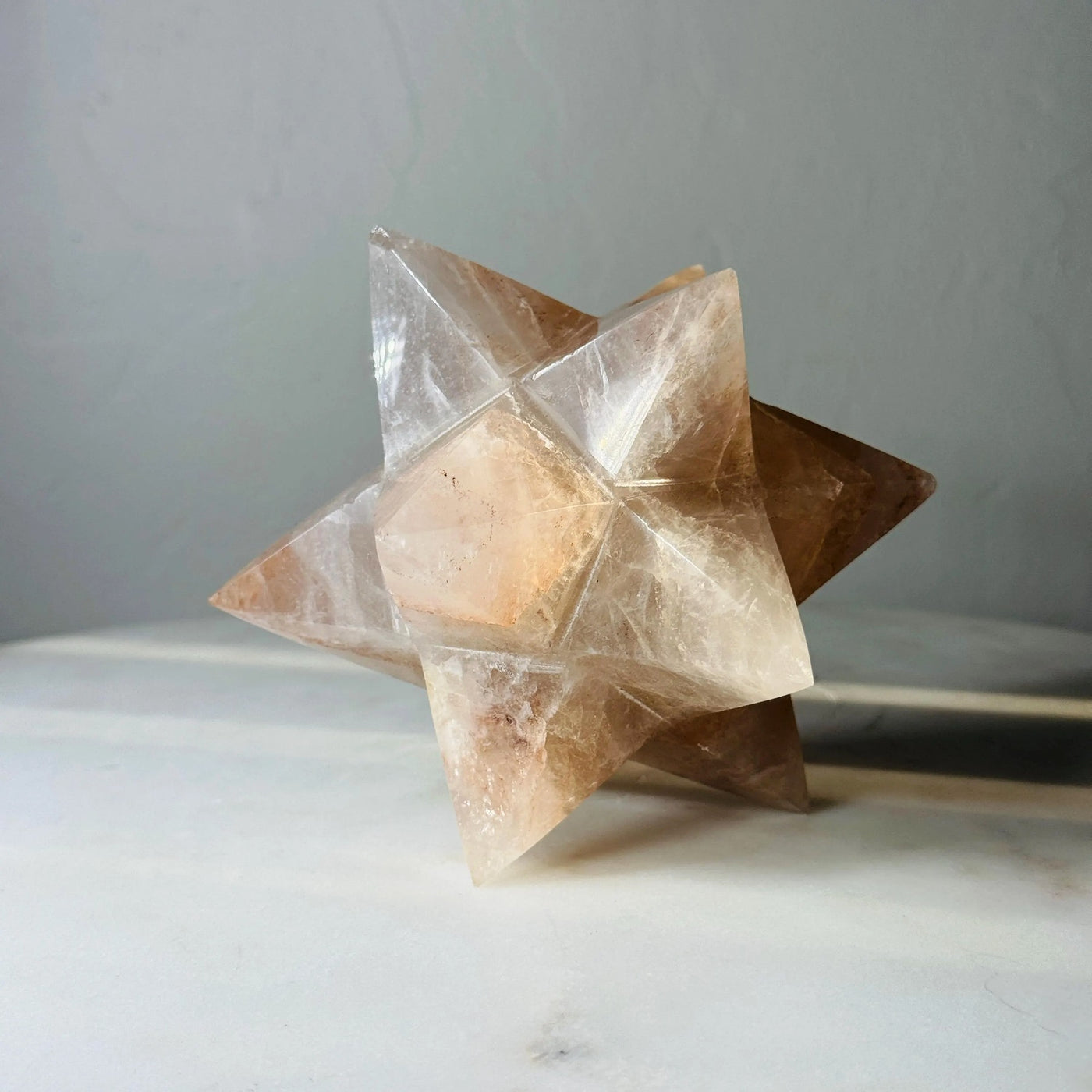 CLEARANCE — Hematoid Quartz Merkaba Star (4 in, 1.8 lb) — contenido multimedia del producto 1