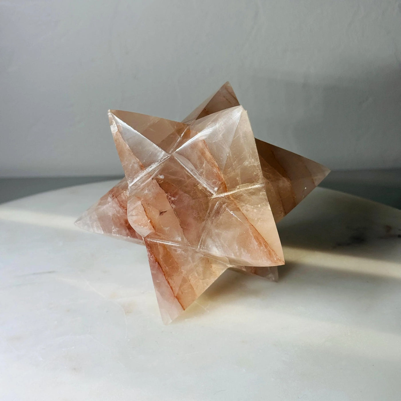 CLEARANCE — Hematoid Quartz Merkaba Star (4 in, 1.8 lb) — contenido multimedia del producto 6