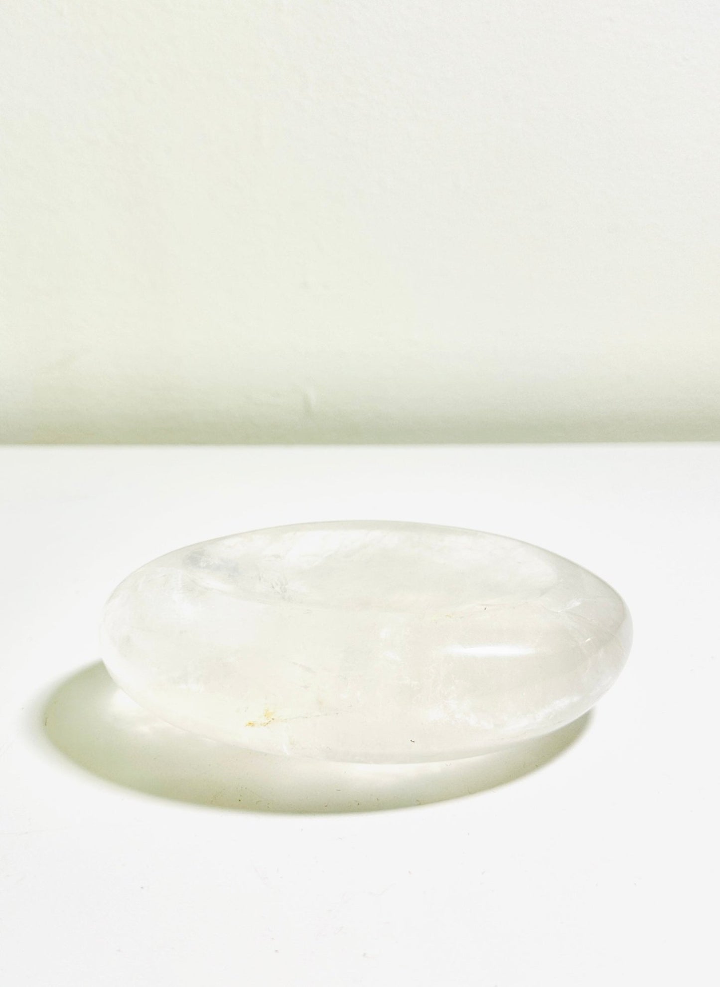 Versatile Rock Crystal Clear Quartz Dish - Elegance & Purity - KREATEUR MIAMI